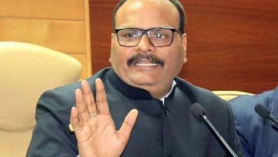 डिप्टी सीएम ब्रजेश पाठक का सख्त एक्शन, 5 डॉक्टर बर्खास्त, CMO समेत 17 पर गिरी गाज